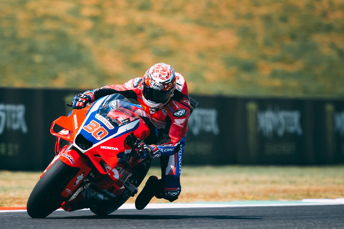 First day done here at Mugello 🇮🇹
A lot of work to do!

バイクには上手く乗れてるものの、全体的に苦戦してます🇮🇹
いくつかのアイデアが良い方向に向かいますように！

#ItalianGP #MotoGP