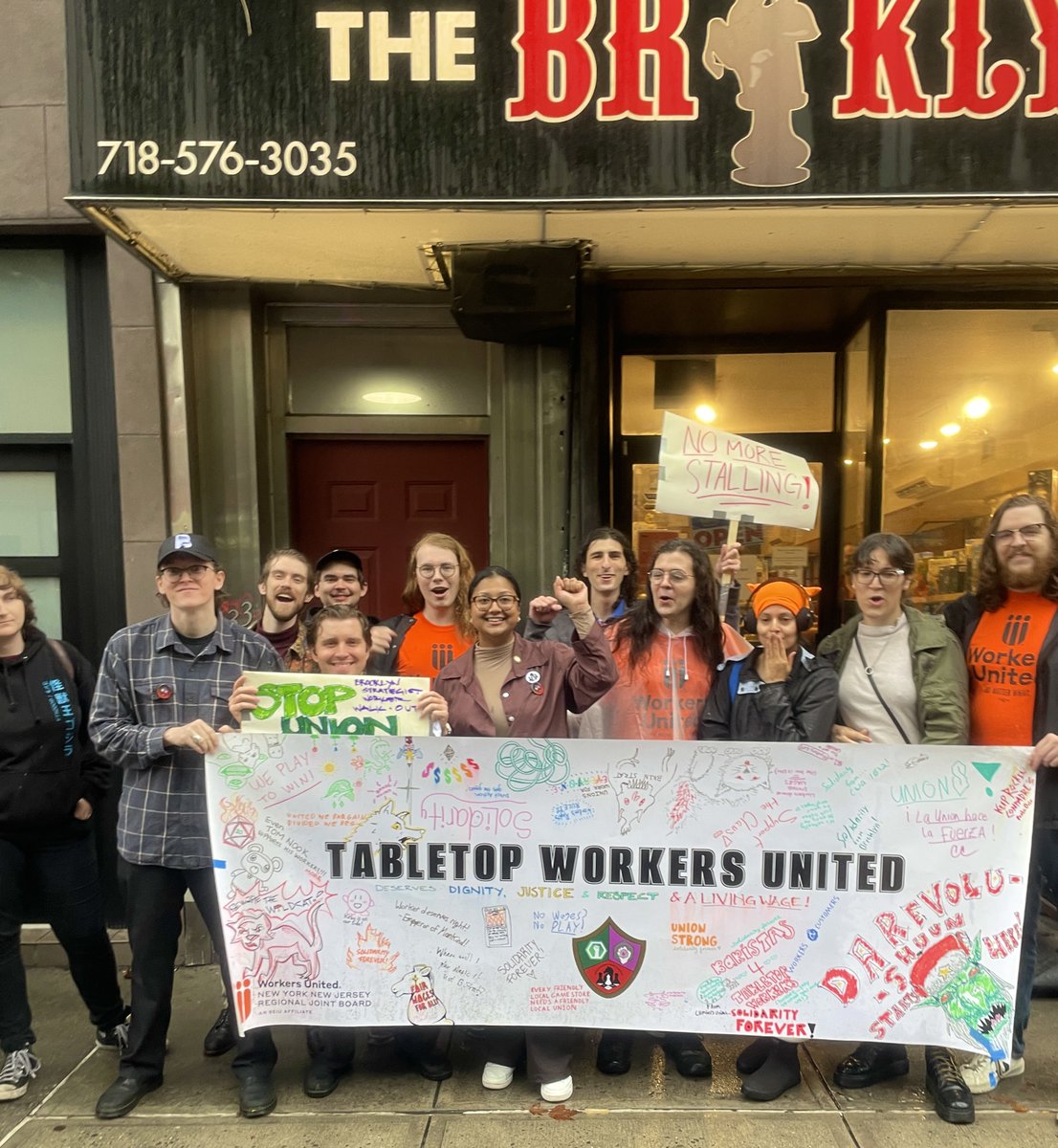 Shahana Hanif (@shahanafrombk) on Twitter photo THE WORKERS AT BROOKLYN STRATEGIST JUST WON THEIR FIRST UNION CONTRACT!
Labor power right here on Court Street! ✊ <a href="/TabletopWU/">Tabletop Workers United</a> <a href="/WorkersUnitedNY/">Workers United, NY NJ Joint Board</a> THE WORKERS AT BROOKLYN STRATEGIST JUST WON THEIR FIRST UNION CONTRACT!
Labor power right here on Court Street! ✊ <a href="/TabletopWU/">Tabletop Workers United</a> <a href="/WorkersUnitedNY/">Workers United, NY NJ Joint Board</a>