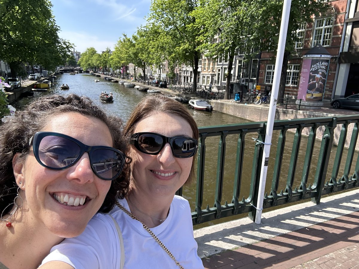 PapapetrouMDPhD's tweet image. I really enjoyed meeting new colleagues at the Cancer Center Amsterdam retreat, thank you @MariaThemeli1 for inviting me and for being such a great host!
