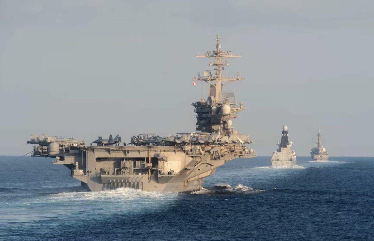 CerfiaFR's tweet image. 🇺🇸🇮🇱🇮🇷 FLASH | Un 3e porte-avions américain, l’USS Gerald Ford, va se rapprocher du Moyen-Orient. Il s’agit du plus grand porte-avions du monde, capable de déployer jusqu’à 80 chasseurs.