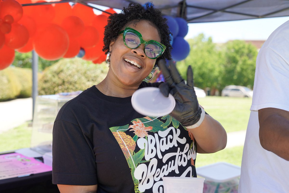 VAUnion1865's tweet image. Freedom lives here all year! 🖤❤️💚 The Juneteenth Parade was just the start — keep that spirit alive this #GivingFriday. Join us Sat. for our Pop-Up Gospel Concert & give back today: Text “VUUGives” to 41444 or hit the link in bio!