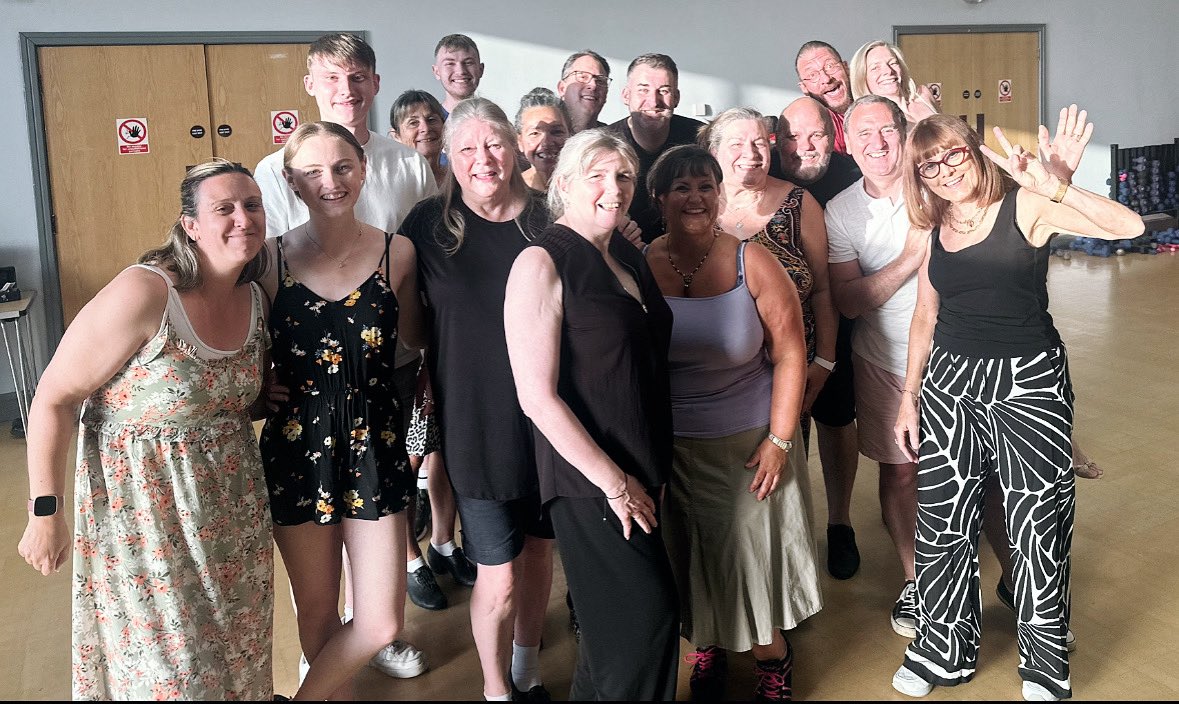 Today’s reason to smile…….brilliant night dancing with this beautiful bunch, even in the heat there was so many giggles #DanceFamily #Waltz #StrictlyBrackley #Wiggles #Giggles #FunTimes xxx