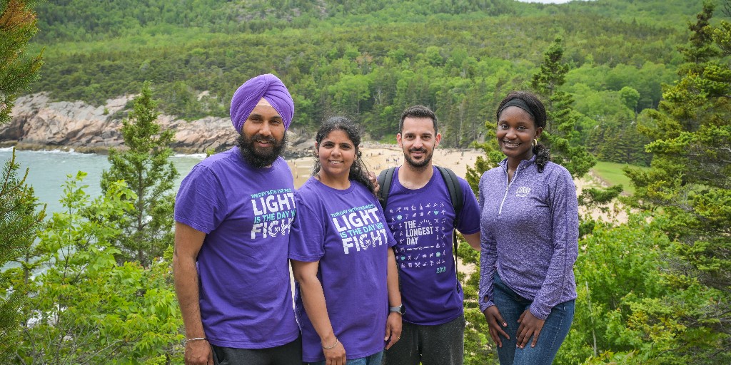 jacksonlab's tweet image. On the summer solstice, the day with the most light, JAX Alzheimer’s disease research teams and other volunteers honored the @alzassociation’s #TheLongestDay and fought the darkness of Alzheimer’s and other dementias. 💜 #ENDALZ