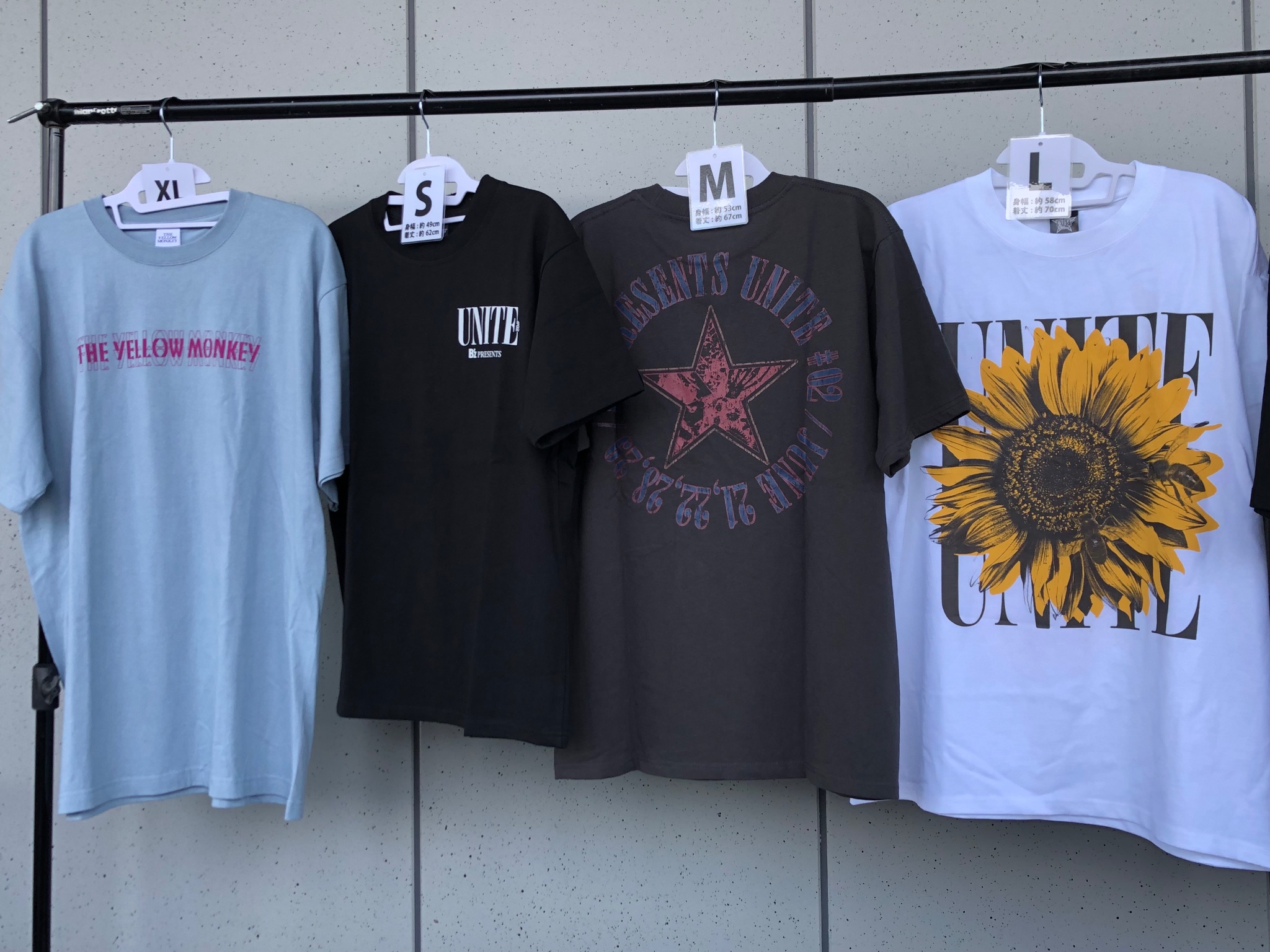 B'z UNITE THE YELLOW MONKEYコラボTシャツ M B'z UNITE 2 イエモン コラボ Tシャツ 新品未開封 Mサイズ - メルカリ