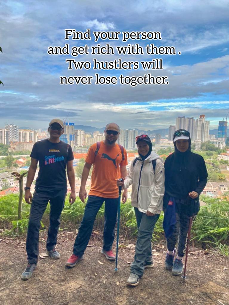 Bila kita dapat sahabat yang baik jagalah persahabatan itu . Jangan biarkan hubungan itu dirosakkan oleh nafsu kita sendiri. Kehilangan seorang sahabat yang baik belum tentu mudah utk diganti. Persahabatan pasti di uji dan kita sendiri yang menjaganya bukan orang lain. BarakAllah