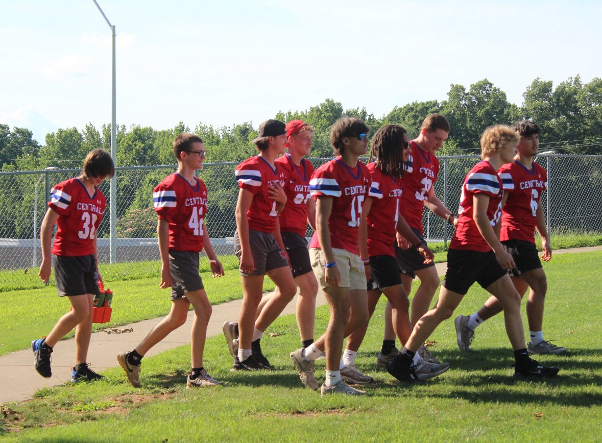 Montgomery Central Football (@montcentralfb) on Twitter photo Headed into the Dead Period after hosting our 2nd annual youth camp! The kids had a blast. Giving back to the community that shows us so much support!
#1TribeStandard Headed into the Dead Period after hosting our 2nd annual youth camp! The kids had a blast. Giving back to the community that shows us so much support!
#1TribeStandard