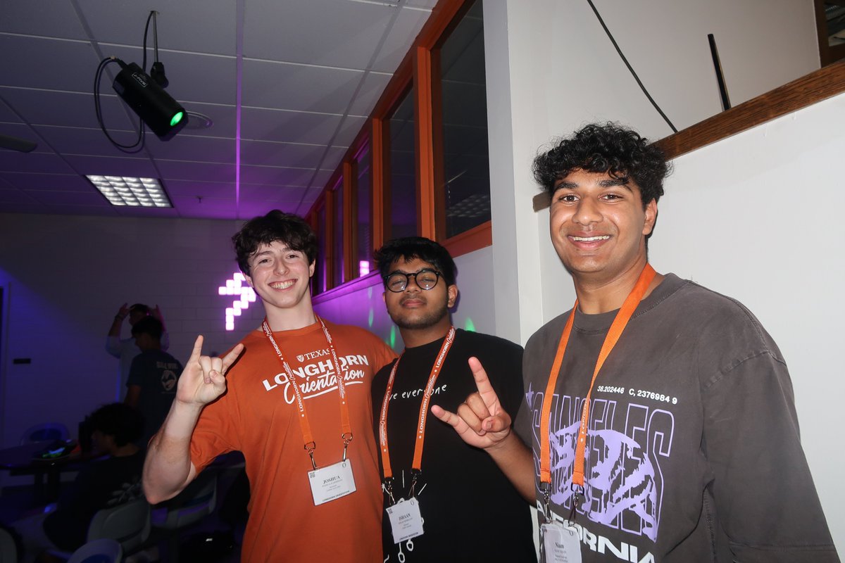 UTorientation's tweet image. We are a little over halfway through our May/June/July Longhorn Orientation sessions (already??)!!🤘View the highlights from session 4 on our Facebook! facebook.com/utorientation
