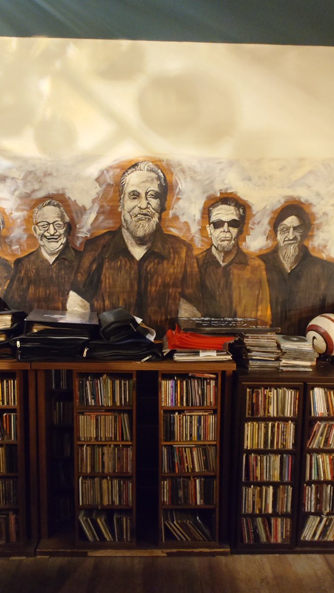 5月のイケガヤドアさんのﾜﾝﾏﾝで、聴きに来てたフルネルソンズのカワイさんと意気投合!?してしまいw、6/20所沢MOJOでドア&amp;チェーンロックス、フルネルソンズ、モミーFUNK

楽しすぎ。踊りすぎﾍﾄﾍﾄ。お店ご飯ｳﾏ！だしめちゃ素敵で居心地よく所沢おそるべし笑。ほぼ最終で帰還最高でした！