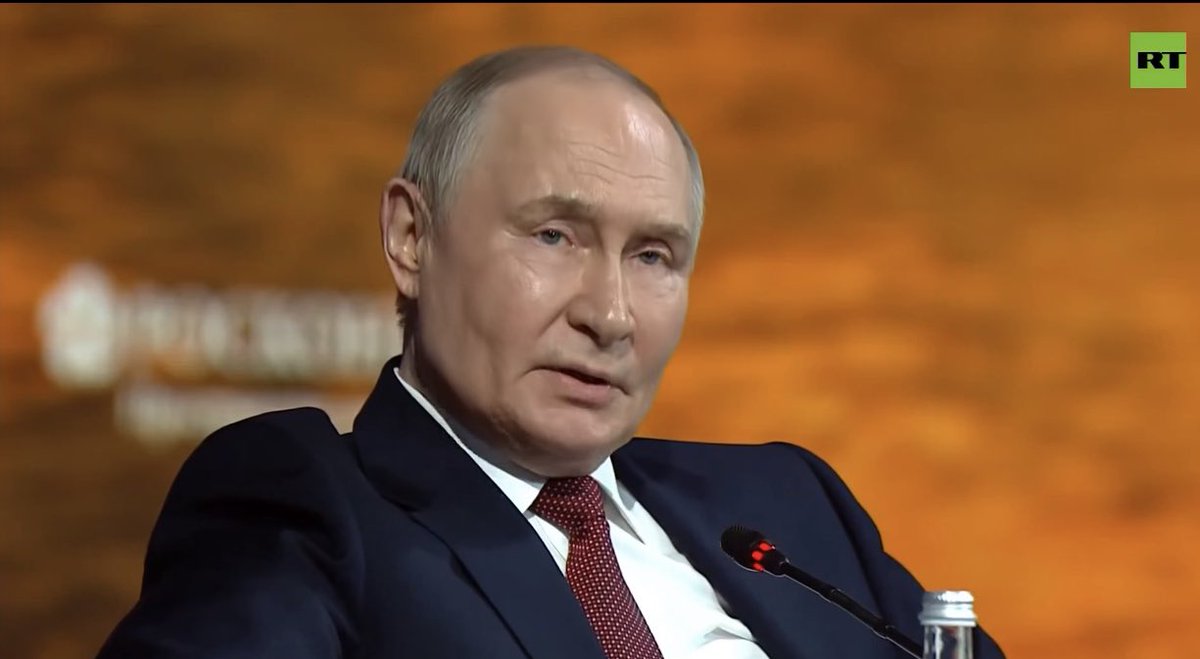 GM☀️📰:
🇷🇺🇮🇷 Russian President Vladimir Putin declared his support for Iran and affirmed that the country has the right to use nuclear energy for peaceful purposes.