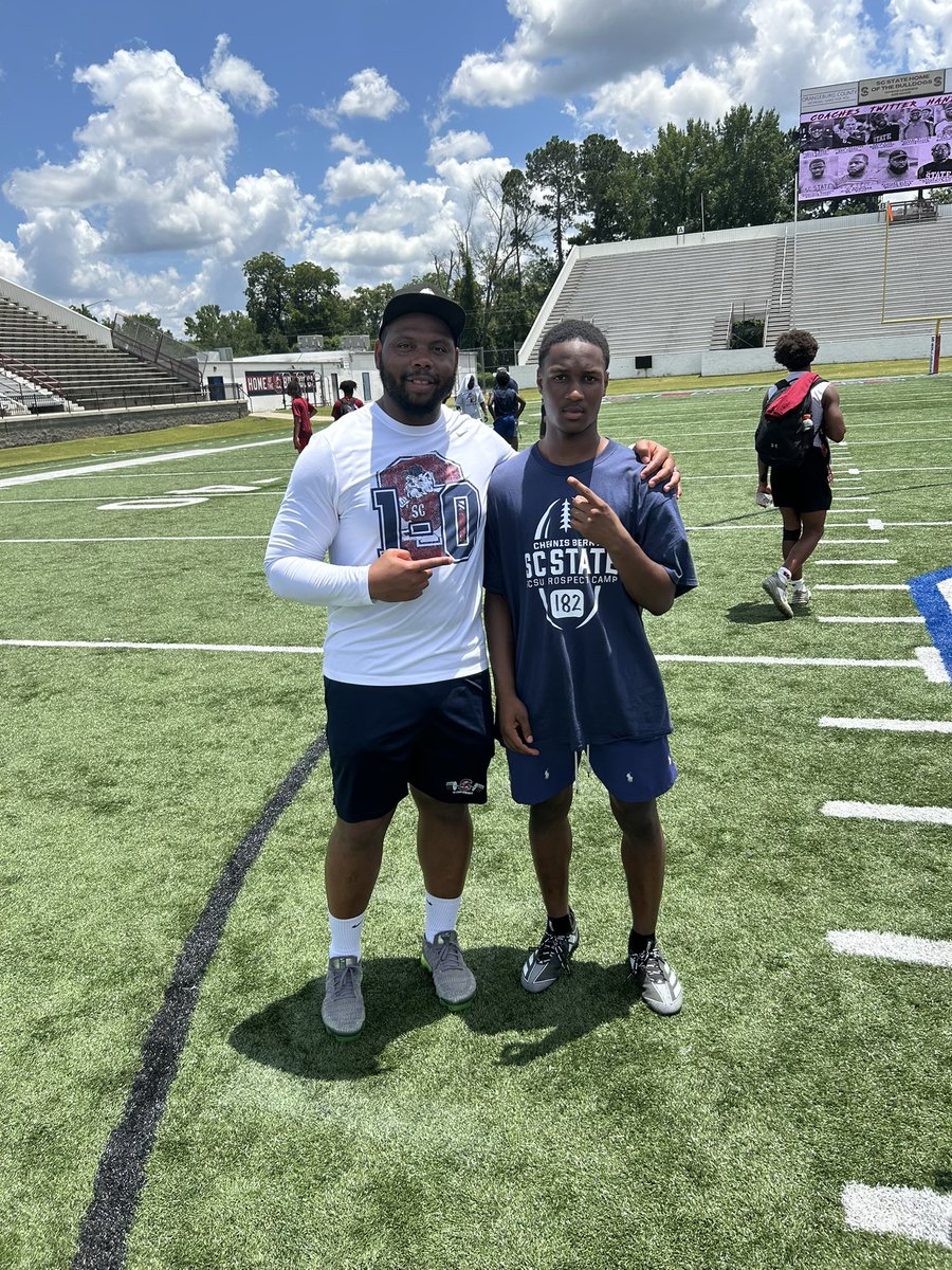 luhsed4's tweet image. I was at the SC State 1-0 camp today @kevinJking4 @dj_boldin