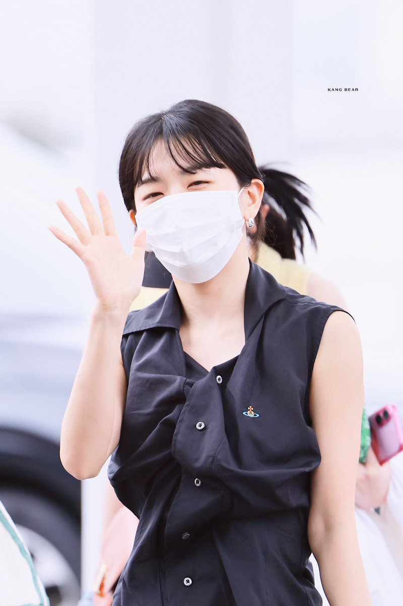 250621 좋은아침✋🏻(◜ ◝ )
#슬기 #SEULGI #레드벨벳 #RedVelvet
