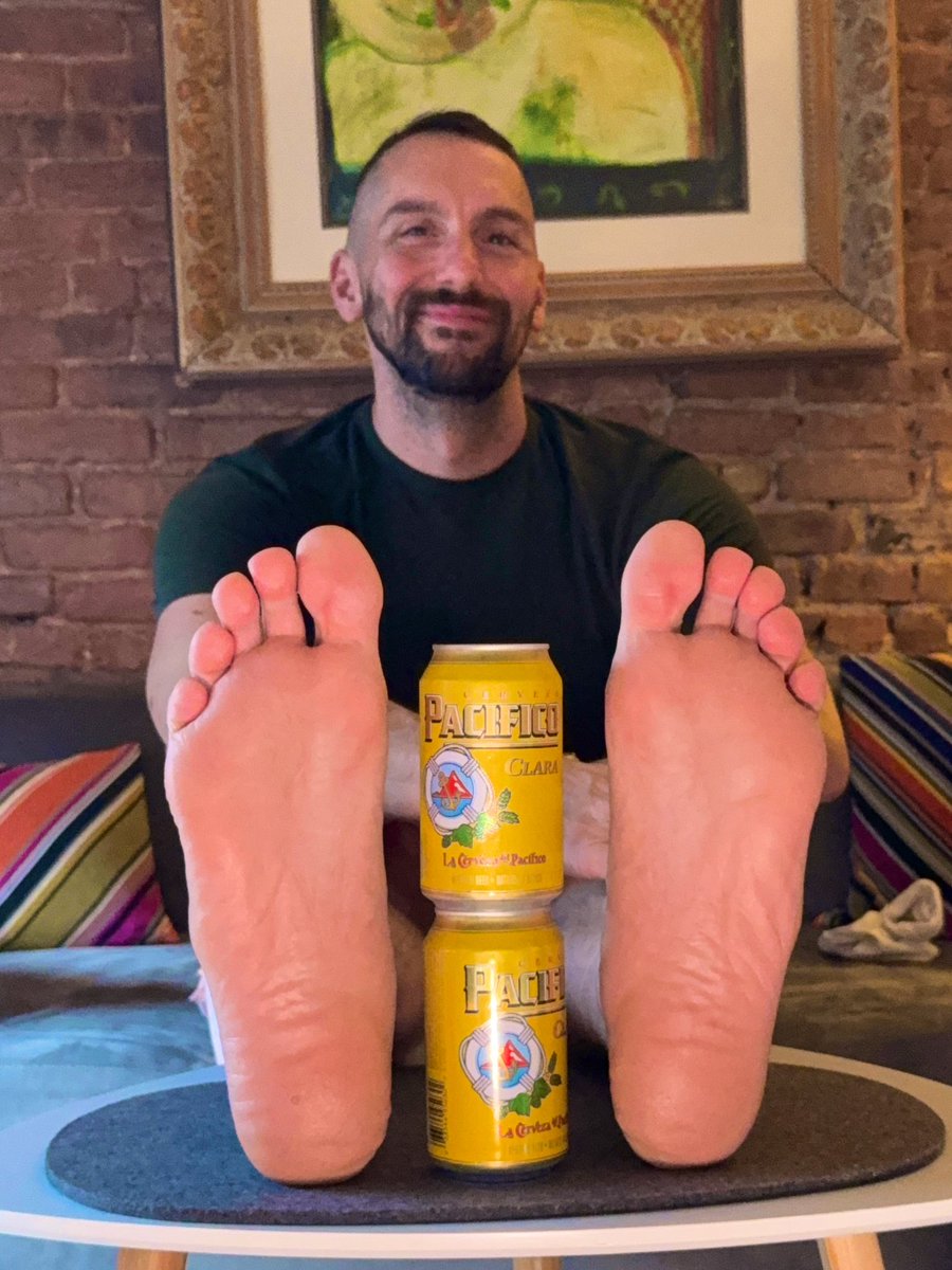 TGIF, huh boys? Who’s on their knees with my next beer, ready to be my footstool while I put my massive feet up and relax? It’s fucking GOOD to be me 😈
