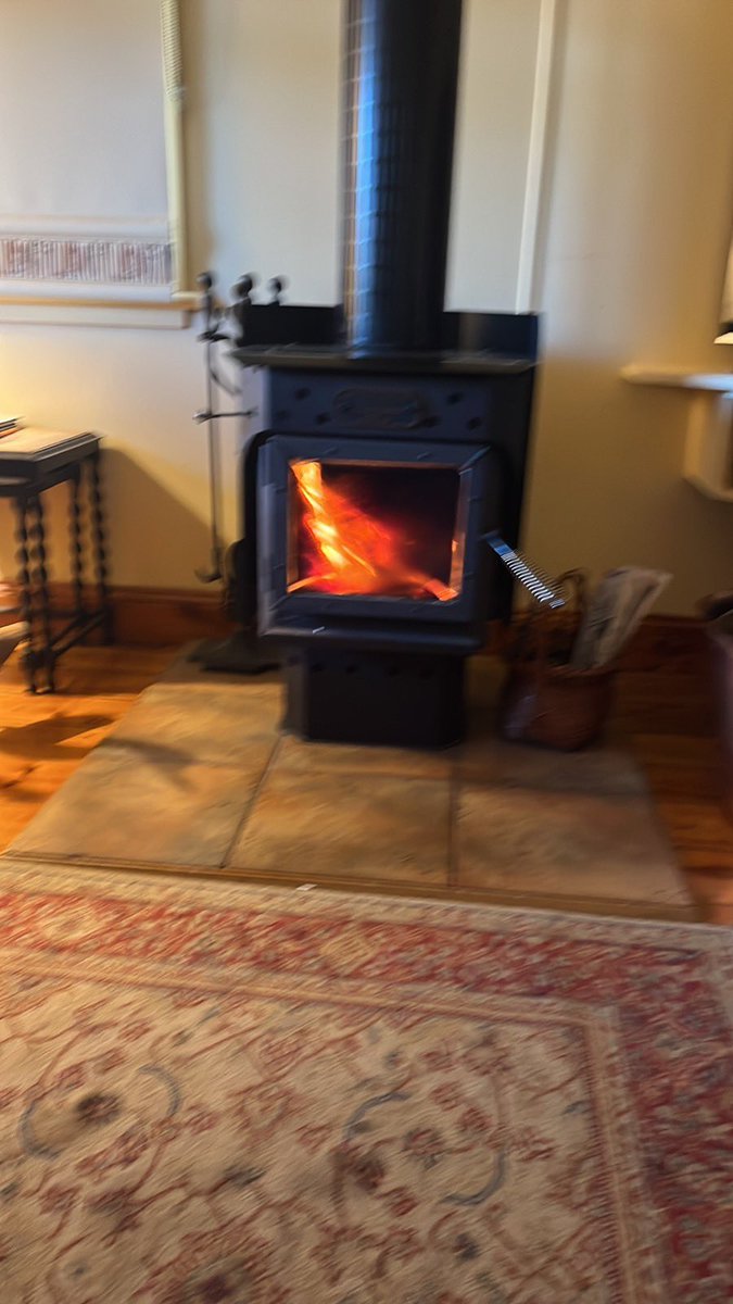 weekend with me partner in Daylesford! freezing conditions but fire is on