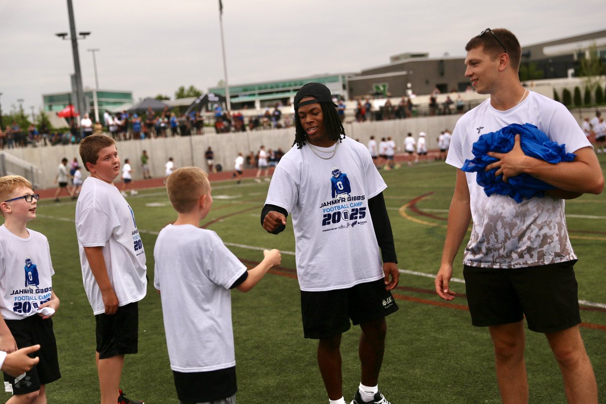 Scenes from the Jahmyr Gibbs Youth Football Camp <a href="/NoviHighSchool/">Novi High School</a> #NoviPride