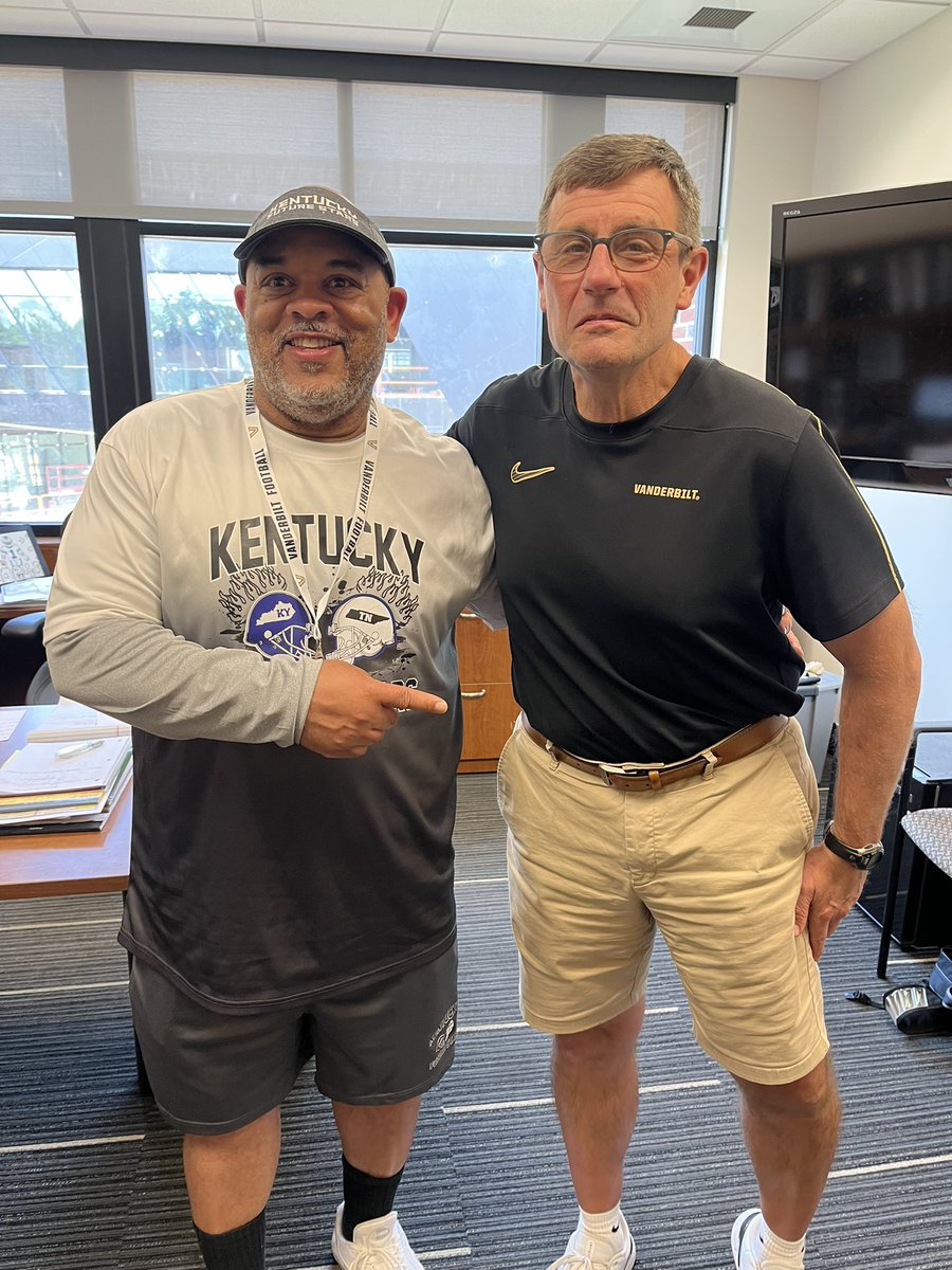 Ricco Hughes (@kyfuturestars) on Twitter photo My Guy Coach K of Vanderbilt University is absolutely one of the best OL Coaches there is and he’s a friend and fan of our #Brotherhood!! <a href="/VandyFootball/">Vanderbilt Football</a> <a href="/FBCoachK/">Chris Klenakis</a> <a href="/AlPopsFootball/">𝐀𝐋 𝐏𝐨𝐩𝐬</a> <a href="/TNFutureStars/">TN Future Stars</a> My Guy Coach K of Vanderbilt University is absolutely one of the best OL Coaches there is and he’s a friend and fan of our #Brotherhood!! <a href="/VandyFootball/">Vanderbilt Football</a> <a href="/FBCoachK/">Chris Klenakis</a> <a href="/AlPopsFootball/">𝐀𝐋 𝐏𝐨𝐩𝐬</a> <a href="/TNFutureStars/">TN Future Stars</a>