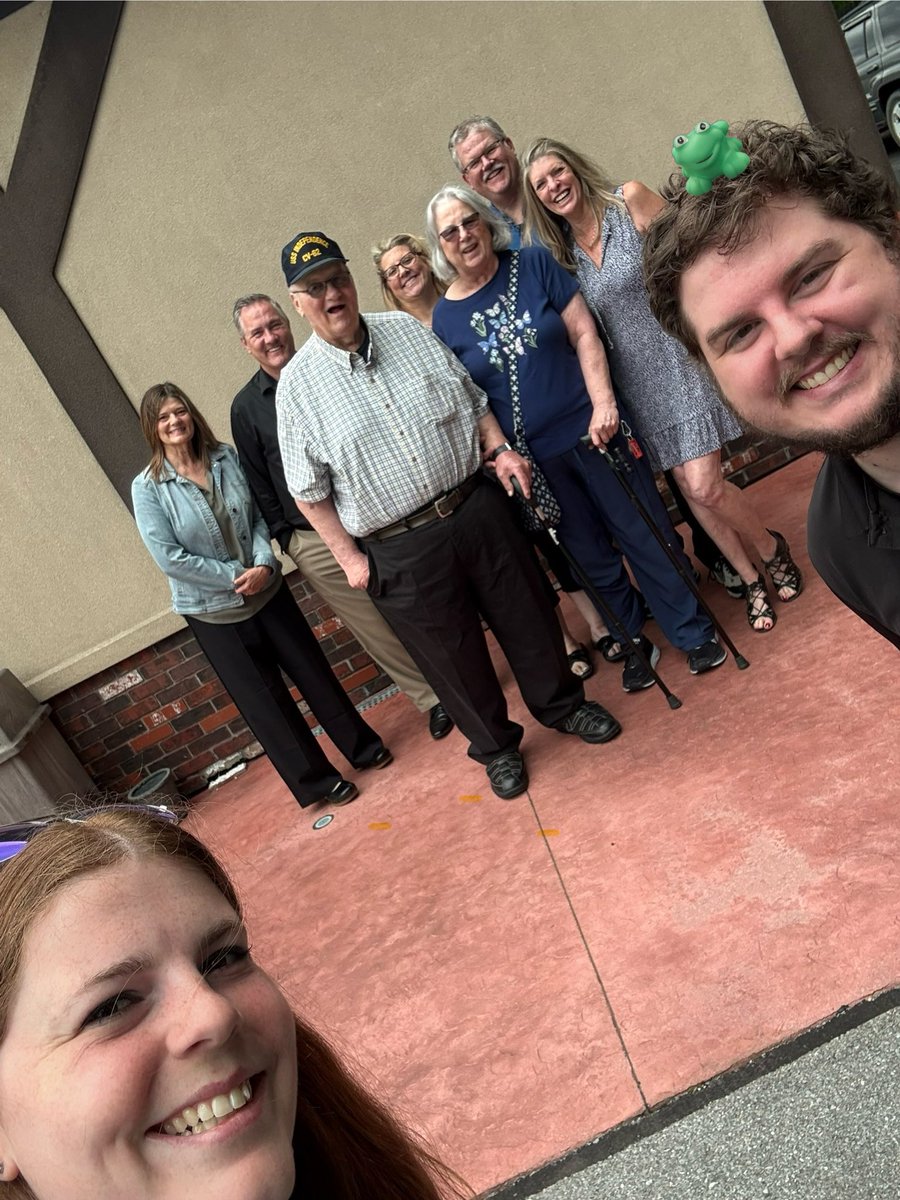 MrWPopejoy's tweet photo. Mrs. Allison visited family in Altoona with Ribberto and took a family picture when she visited Mount Aloysius College. https://t.co/CRY2OFP5OA