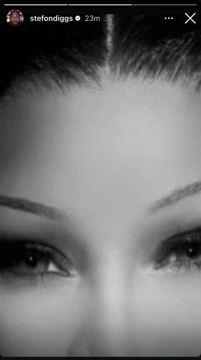 omg look what Stefon posted😭😭