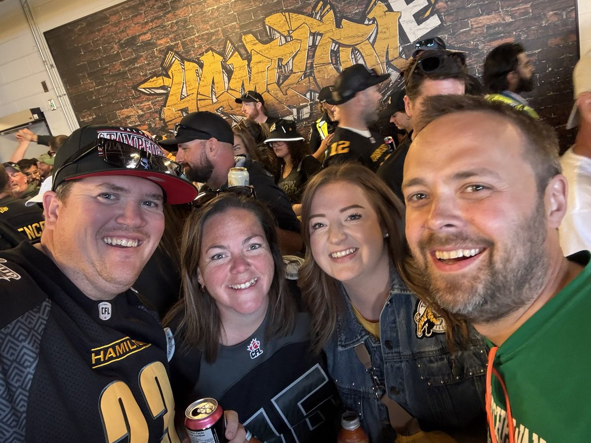 lstewy's tweet image. Feeling the bye week blues but it’s been such a fun start to the #CFL season. 🙌🏻♥️
