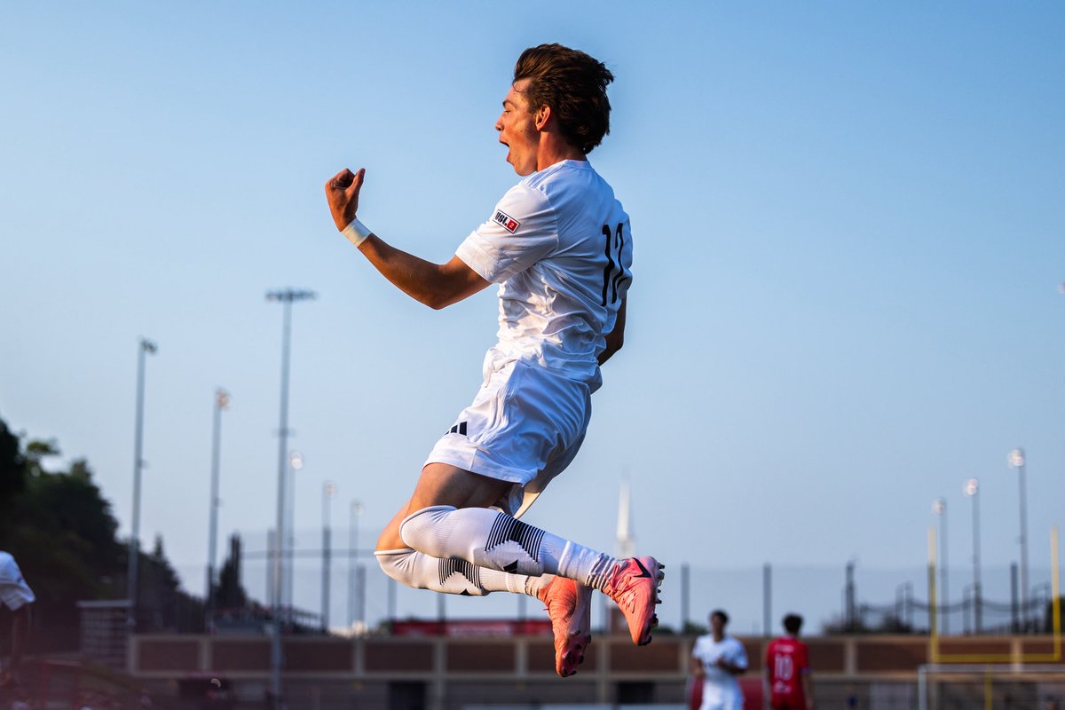 brady corson tweet media