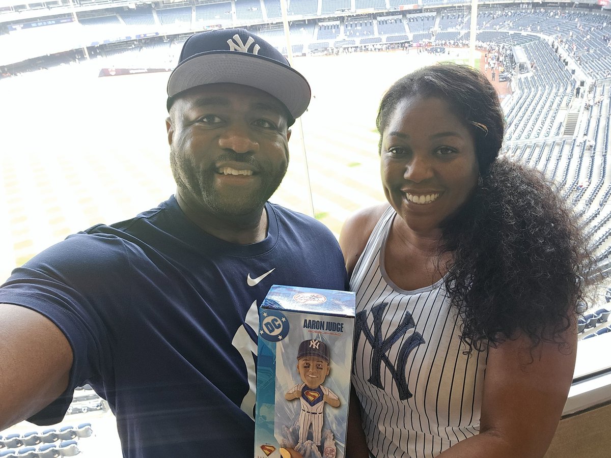 BigRockDolo's tweet photo. @Yankees #RepBX https://t.co/THuCtWoIvJ
