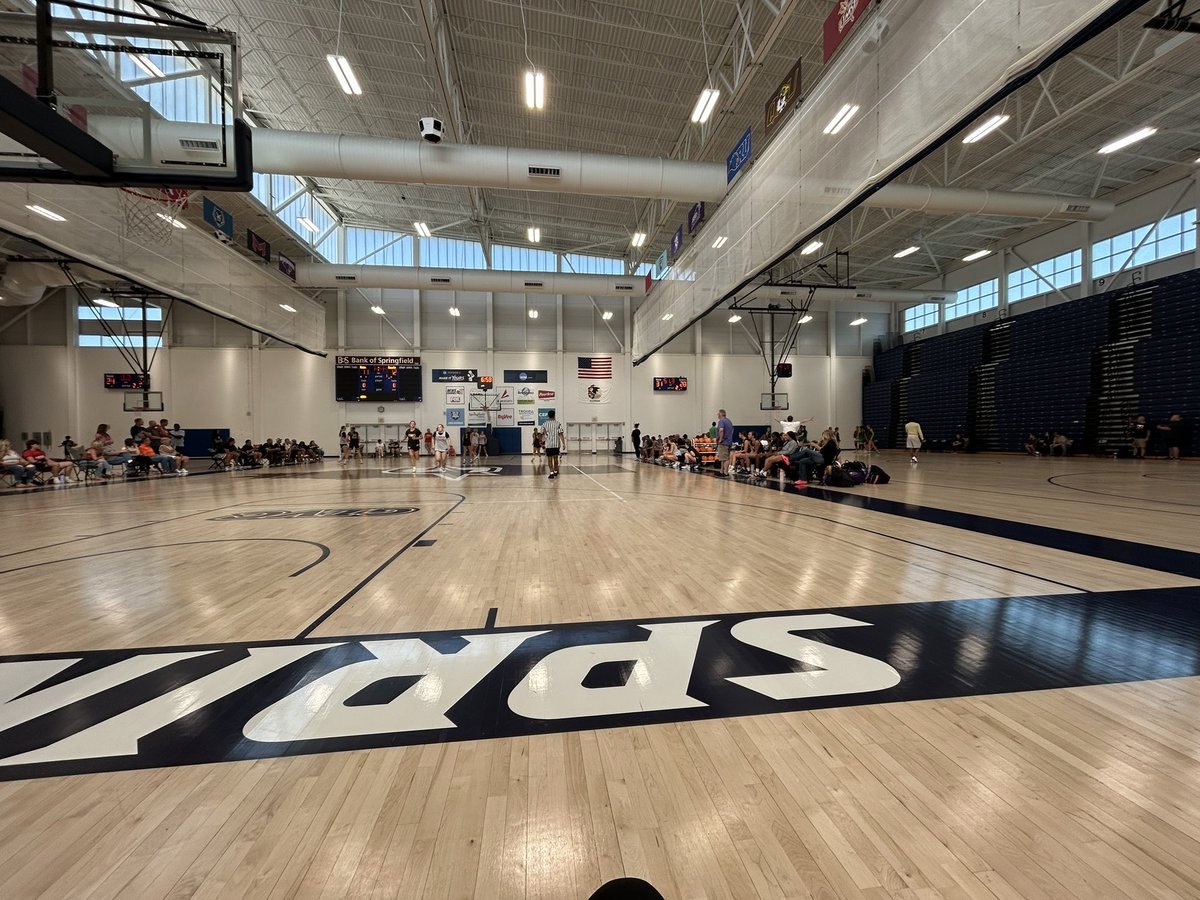 There was a buzz around TRAC this week!! Excited to have high school girls basketball and central Illinois fans back in TRAC…first year of many! Thank you for giving us a taste of the community we CAN build at UIS!!