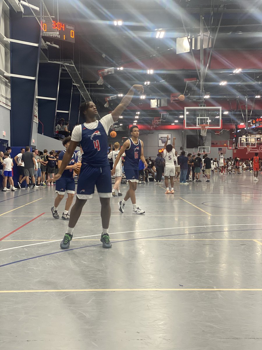 GiulianiB09's tweet image. Attention College coaches tomorrow’s schedule @FABCHoops @chaminadehoopz