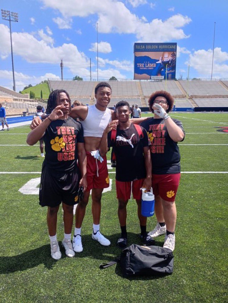 B3_Moore's tweet image. Had an amazing time at the Tulsa camp 🔥🌀🏈 got to work with their amazing staff and players I appreciate every one of them @TulsaFootball @CoachBeckley @CoachMikeGray @tdotdell @christhompjr