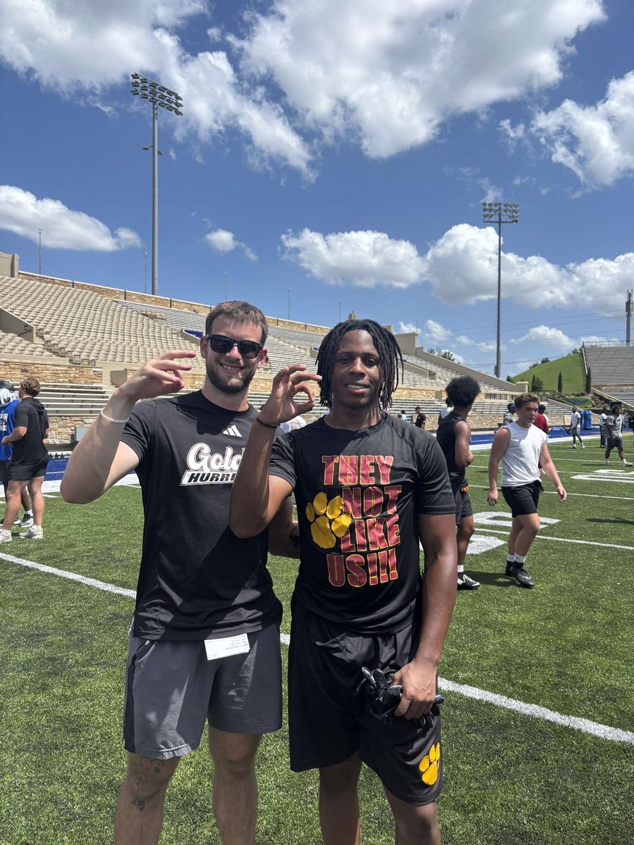 B3_Moore's tweet image. Had an amazing time at the Tulsa camp 🔥🌀🏈 got to work with their amazing staff and players I appreciate every one of them @TulsaFootball @CoachBeckley @CoachMikeGray @tdotdell @christhompjr