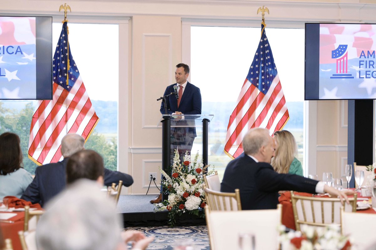 🚨EXCITING ANNOUNCEMENT — Gene Hamilton has returned as President of America First Legal!

From January 20 to earlier this month, he served as Deputy White House Counsel to President Donald Trump.

We’re thrilled to have him back leading AFL as we continue our critical mission.