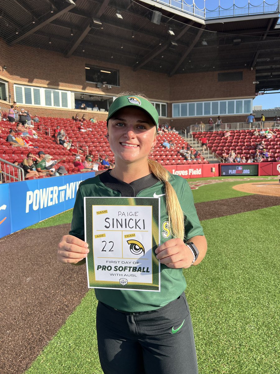 ‘Sco Ducks, ‘Sco Talons!

Welcome to our Flock, <a href="/paige_sinicki/">Paige Sinicki</a> 🦅