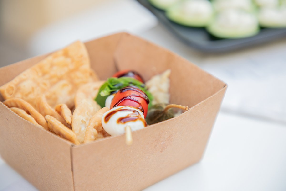 That’s a wrap on the spring Las Colinas Light Club series. Big thanks to everyone who came out and to Kleo Restaurant from Hotel Indigo for being our amazing restaurant partner. We’ll see you all this fall for more lights, bites and good vibes. 🍽️🎶🌙 #LasColinas #LightClub