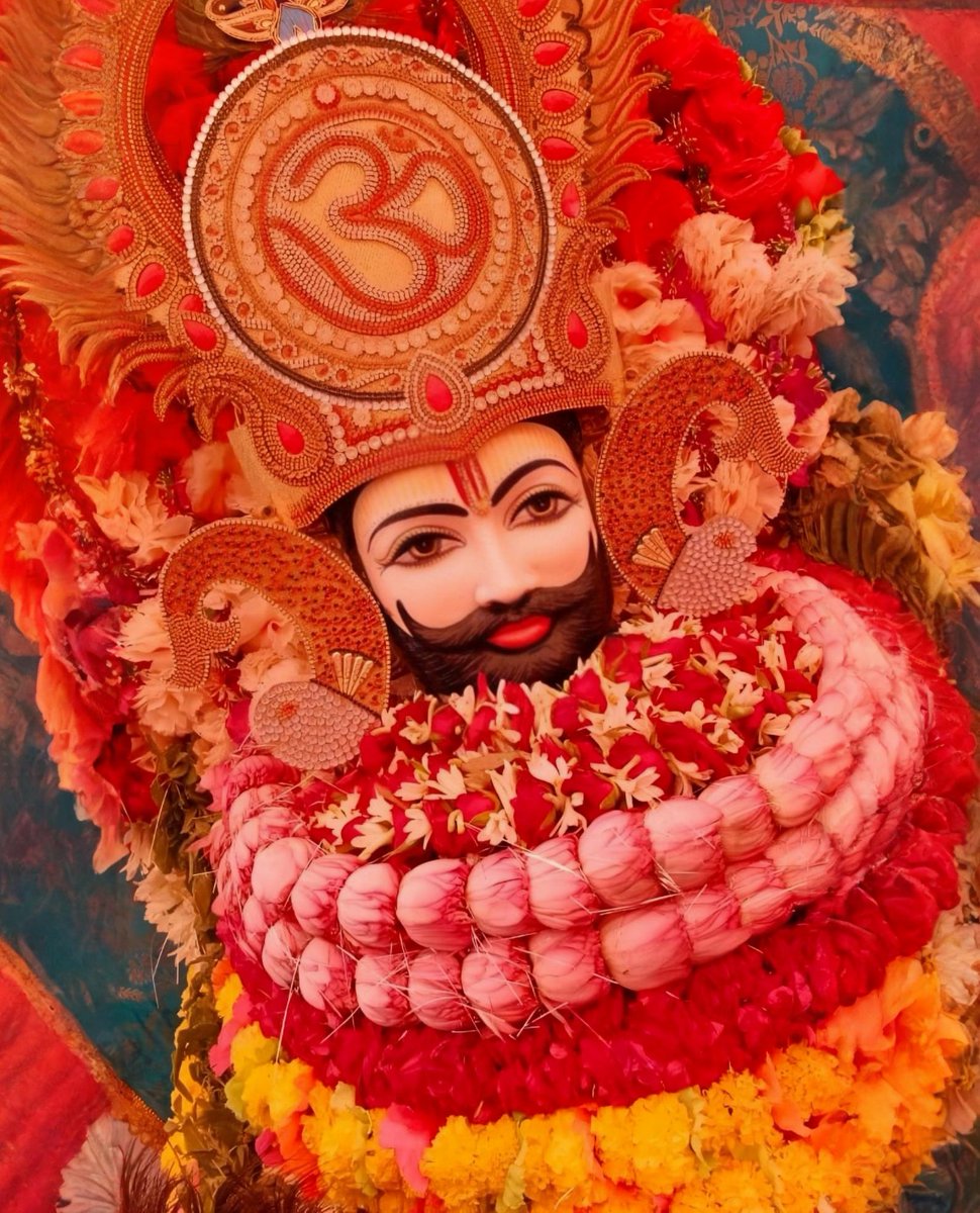 हार के अंधेरों में जब उम्मीद का दीपक बुझने लगे, तब खाटू श्याम बाबा का नाम लो...
चमत्कार होगा और विश्वास जाग उठेगा...🙏🚩