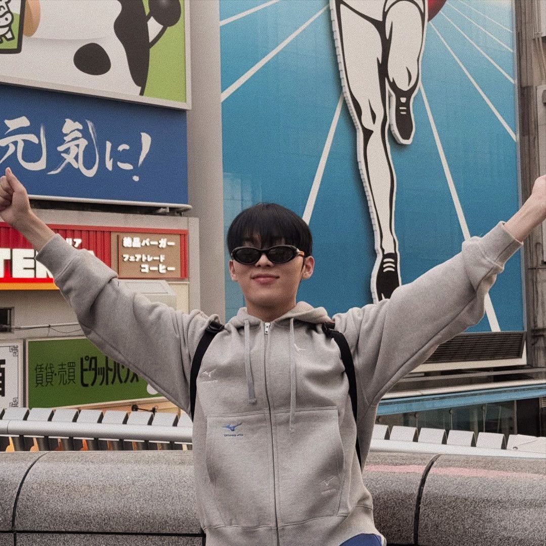 sieunily's tweet photo. hanswhi spoiler..? omo https://t.co/rOtAK40K8z