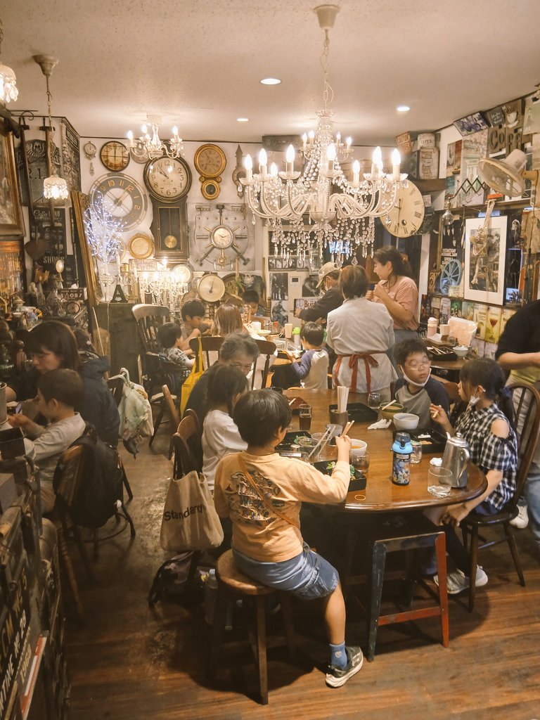 aikocafe1197's tweet photo. 子どもが楽しい所だと　仲間を呼んでくる

大人が優しい気持ちになれる所だと　仲間を呼んでくれる

子ども食堂は　そうして優しい気持ちの繋がりがどんどん広がっていく https://t.co/FrQjgD0NYx