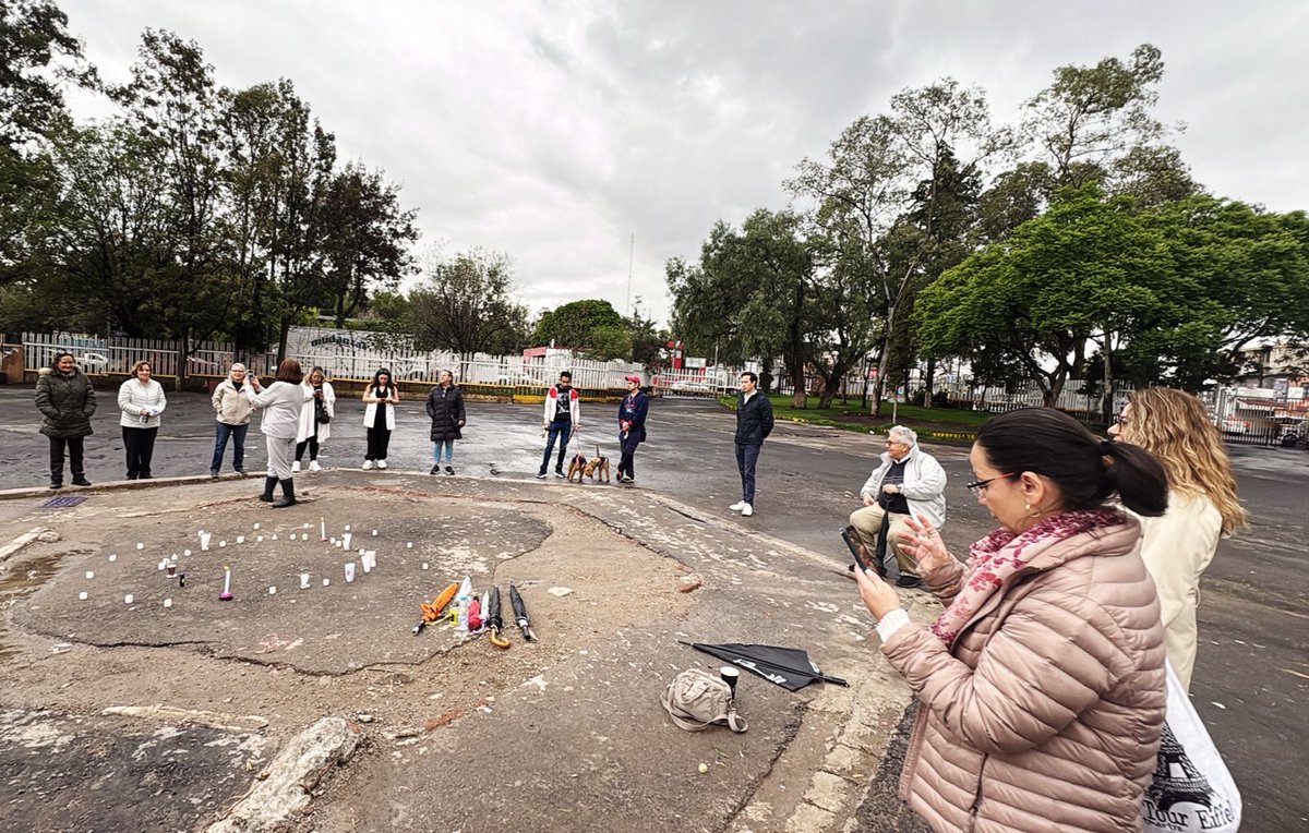 Xochimilco Presente en la defensa del Parque Águilas Japón. Una lucha compartida, un mismo mensaje: ¡No a la UTOPÍA! <a href="/ClaraBrugadaM/">Clara Brugada Molina</a> <a href="/CamachoCirce/">Circe Camacho</a> <a href="/LopezCasarinJ/">Javier López Casarín 💥🚀</a> <a href="/SOBSECDMX/">Secretaría de Obras y Servicios CDMX</a> <a href="/Noutopiajapon/">No a la Utopía Parque Japón</a> 
#XochimilcoPresente #NoALaUTOPÍA #UnidosEnDefensa #LaLuchaSigue #ParqueAguilasJapon
