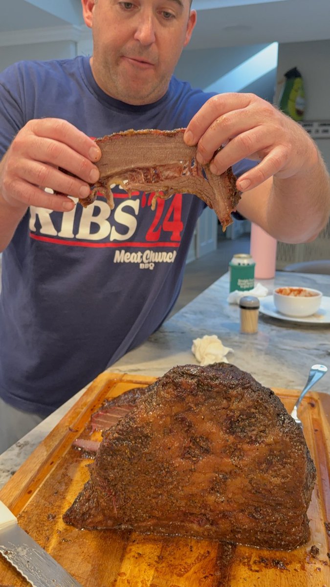 Swellmaster's tweet photo. ⁦@MeatChurch⁩  overnight brisket from ⁦@snakeriverfarms⁩  with holy cow seasoning  did not disappoint.  Certainly passed every single test!  Thank you Matty meat church! https://t.co/pTJVmGELIL