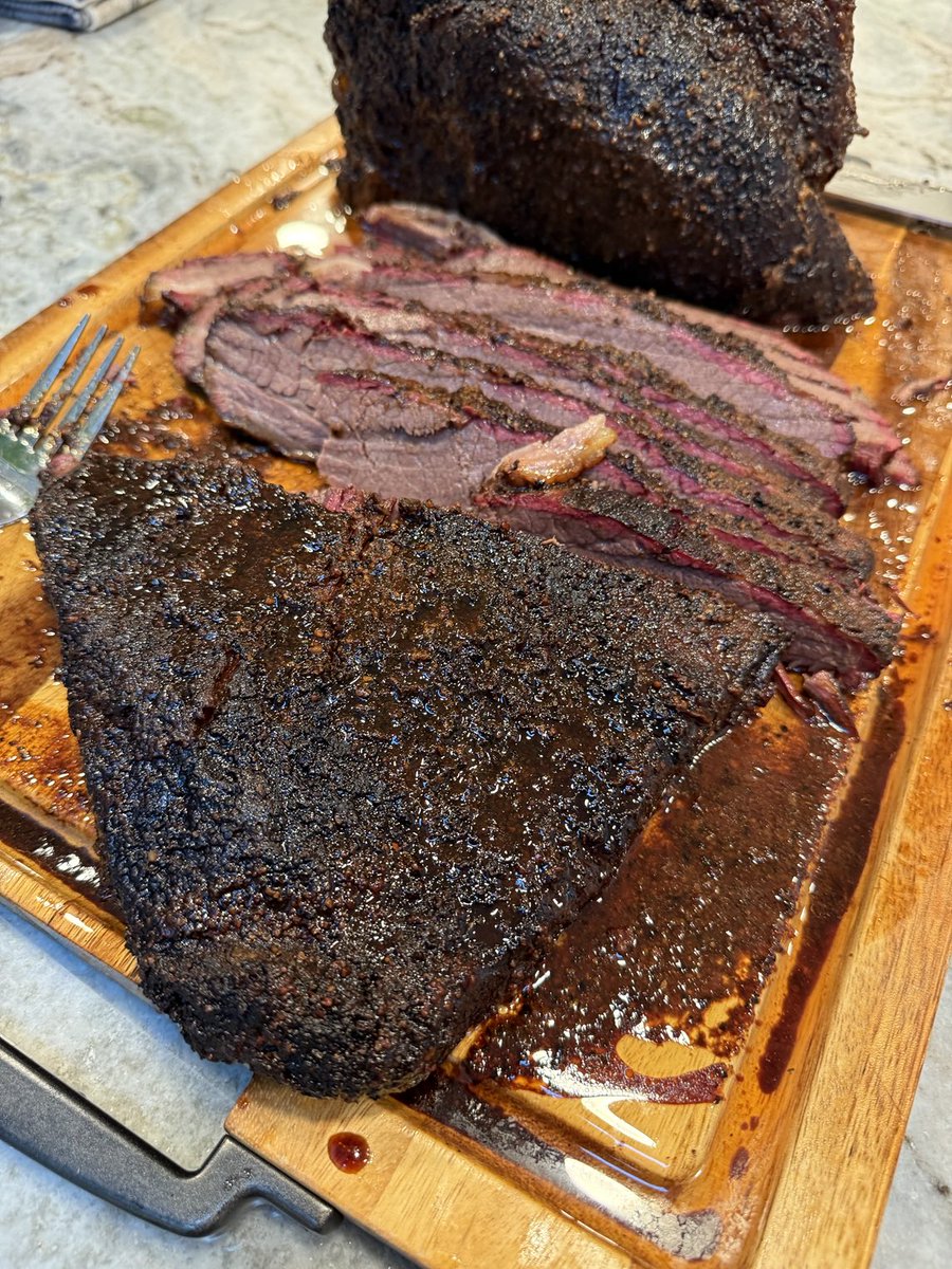 Swellmaster's tweet photo. ⁦@MeatChurch⁩  overnight brisket from ⁦@snakeriverfarms⁩  with holy cow seasoning  did not disappoint.  Certainly passed every single test!  Thank you Matty meat church! https://t.co/pTJVmGELIL