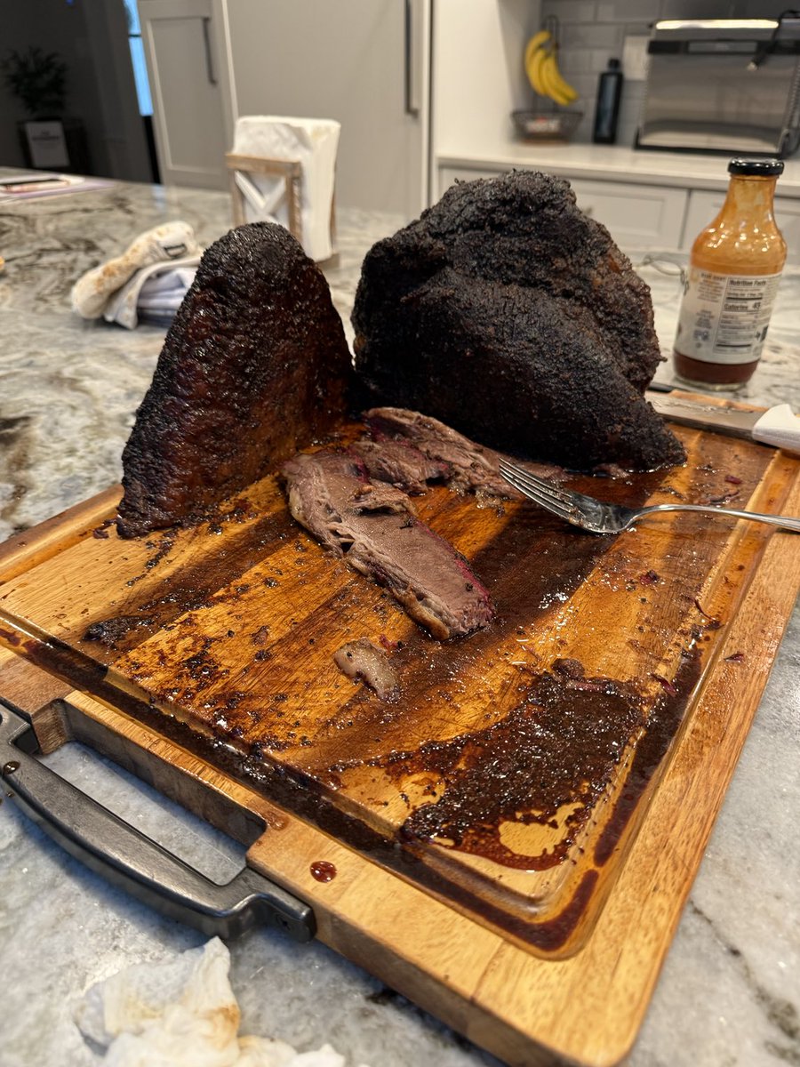 Swellmaster's tweet photo. ⁦@MeatChurch⁩  overnight brisket from ⁦@snakeriverfarms⁩  with holy cow seasoning  did not disappoint.  Certainly passed every single test!  Thank you Matty meat church! https://t.co/pTJVmGELIL