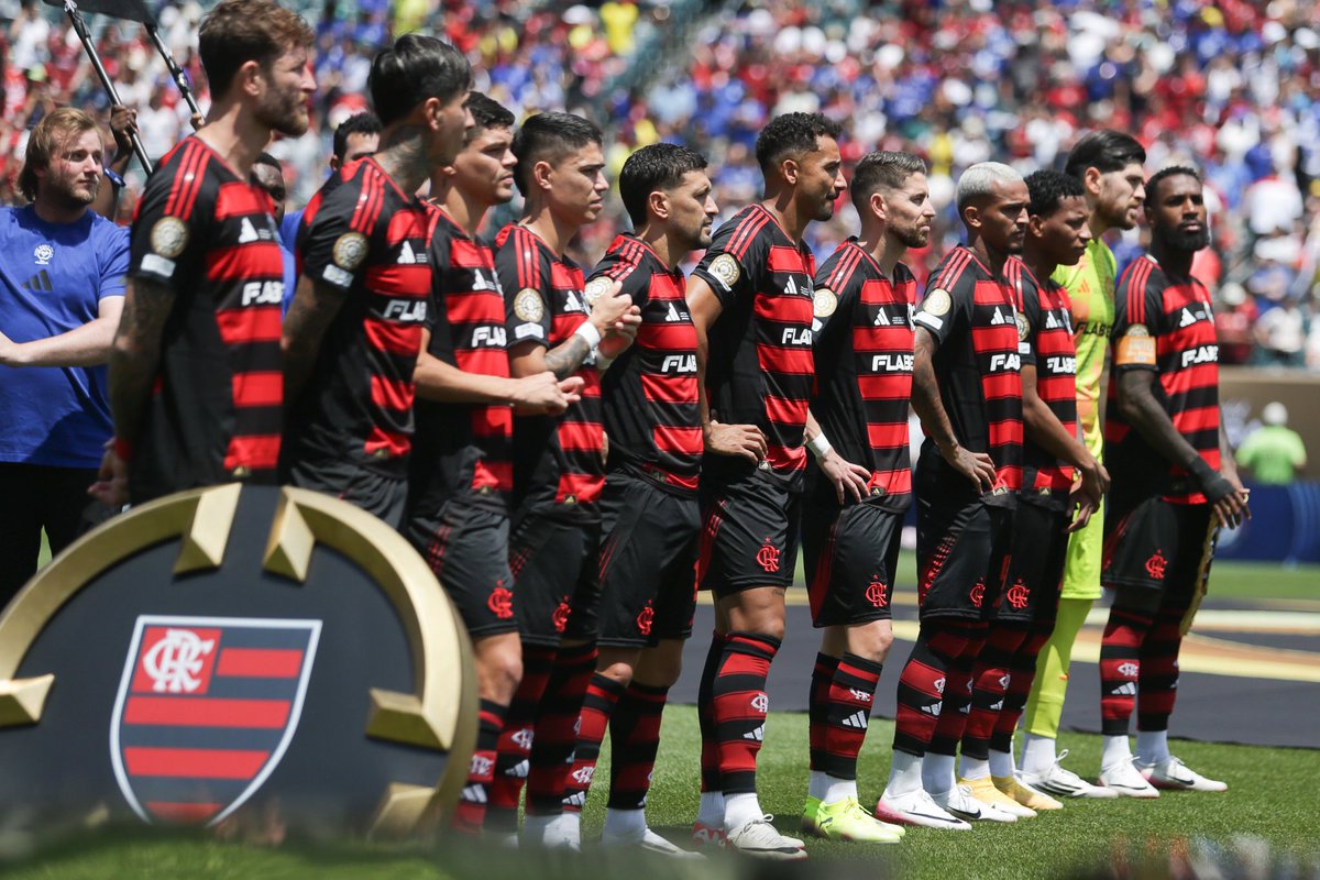 Flamengo garante premiação de 7,5 milhões de dólares (R$ 41,3 milhões) com classificação para as oitavas de final da Copa do Mundo de Clubes.

Premiação acumulada na Copa do Mundo de Clubes até agora:
- US$ 16,21 milhões (R$ 89,3 milhões) pela participação
- US$ 2 milhões (R$ 11