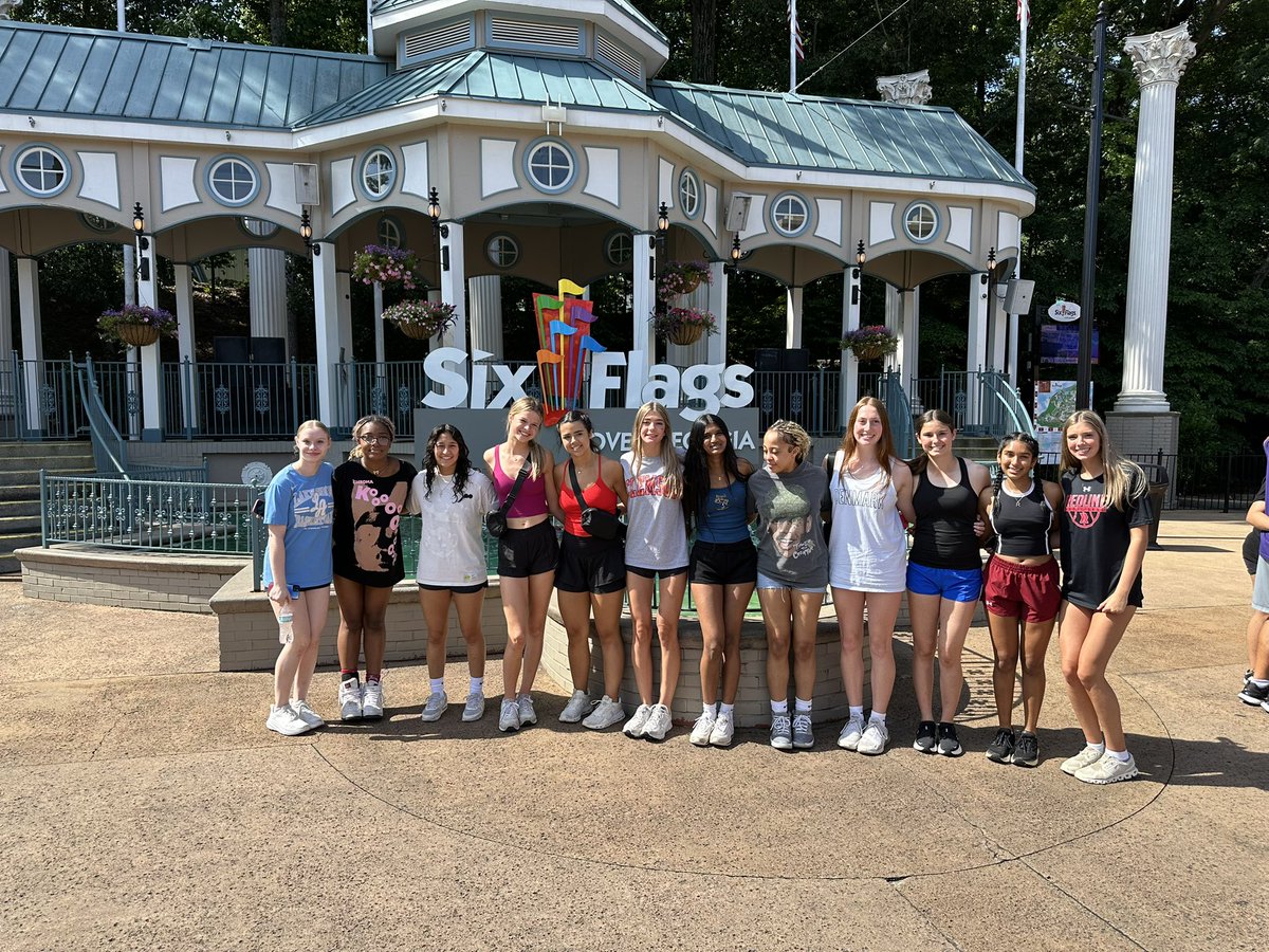 DenmarkHoops's tweet photo. Great day at Six Flags today. https://t.co/s2AkHW9mKf