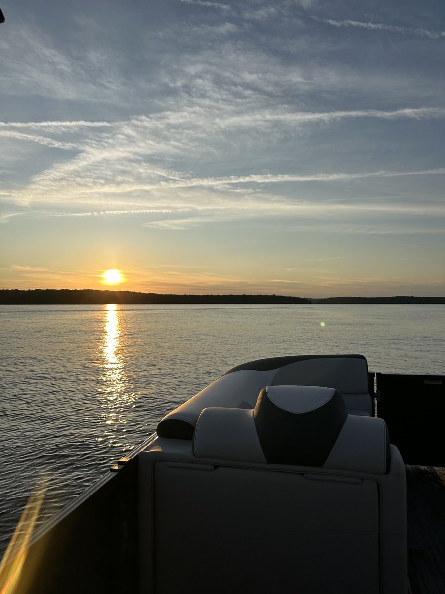 CoachGalloway7's tweet image. # LakeLife