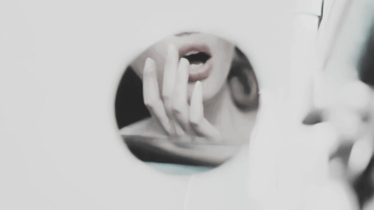 𝓕𝓁𝑒𝓊𝓇 𝓓. (@frailasbombs) on Twitter photo 