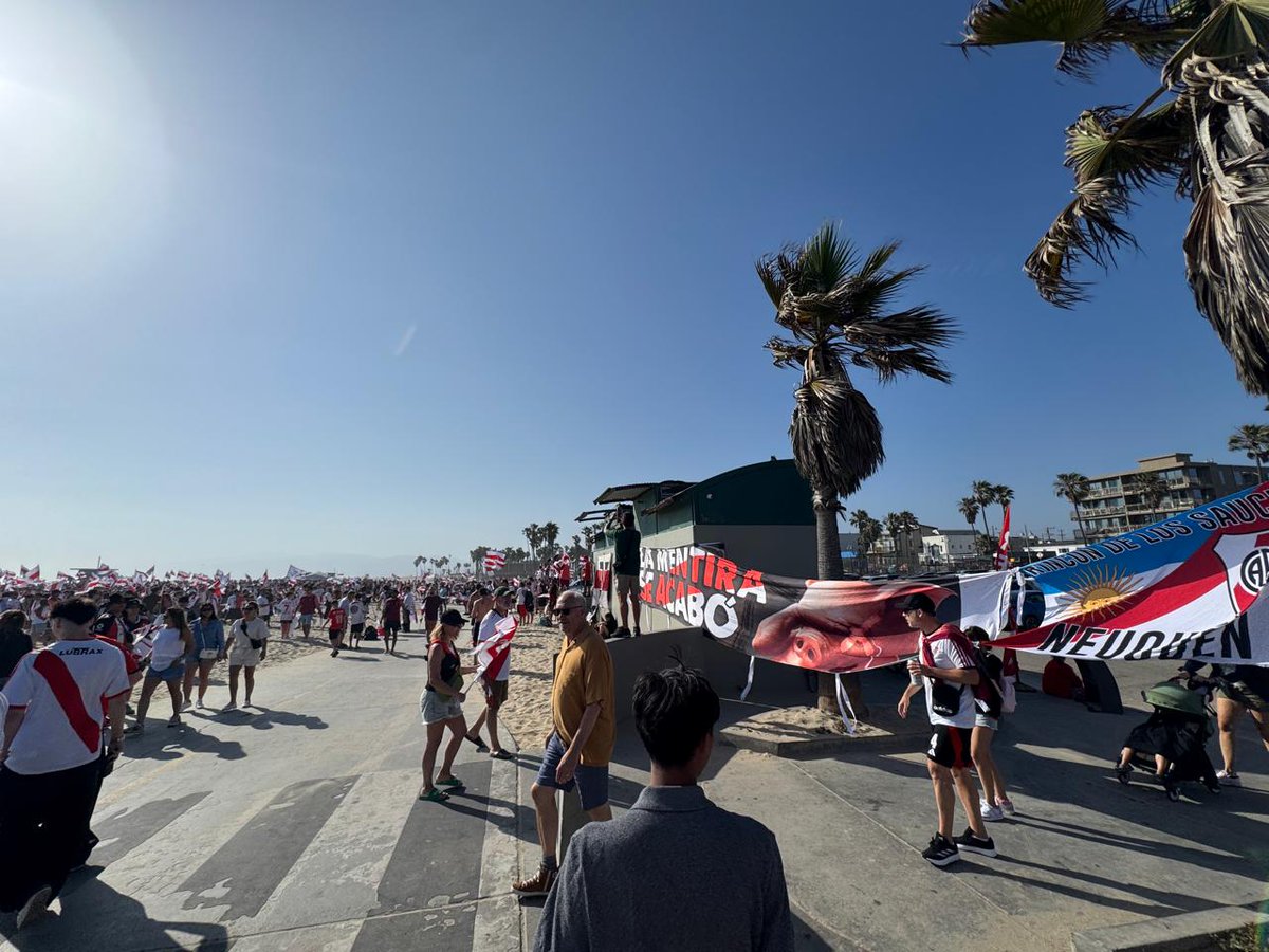 GLORIA ETERNA 91218 tweet media