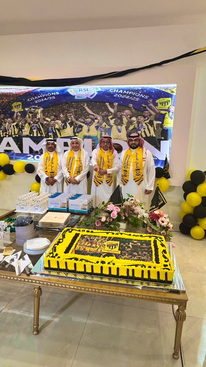 محمد (@mooitti) on Twitter photo اجيال الاتحاد هنا التاريخ 💛 اينما يحلون ينشرون الفرح والبهجه اطال الله في اعمارهم 💛<a href="/AjyalAlittihad/">أجيال الإتحاد</a> <a href="/Sunboltalal/">طلال سنبل</a> <a href="/saadalrahawi/">saad alghamdi 💛🇸🇦</a> <a href="/amrob2010/">Badr Amro</a> اجيال الاتحاد هنا التاريخ 💛 اينما يحلون ينشرون الفرح والبهجه اطال الله في اعمارهم 💛<a href="/AjyalAlittihad/">أجيال الإتحاد</a> <a href="/Sunboltalal/">طلال سنبل</a> <a href="/saadalrahawi/">saad alghamdi 💛🇸🇦</a> <a href="/amrob2010/">Badr Amro</a>