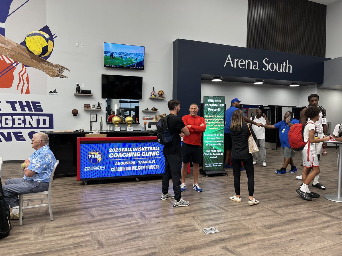 BoostrDisplayFL's tweet image. Back in Gainesville again for the Boys NCAA Live Period - Conrad Foss Showcase!
Thanks to @FABCHoops for what they do to help basketball coaches and players in Florida!
Proud to be a small part of it! @BoostrDisplays