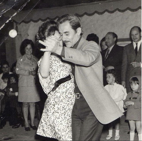 yo no sé lo que me pasa cuando estoy con vos, es que hay algo de tu carita que me gusta