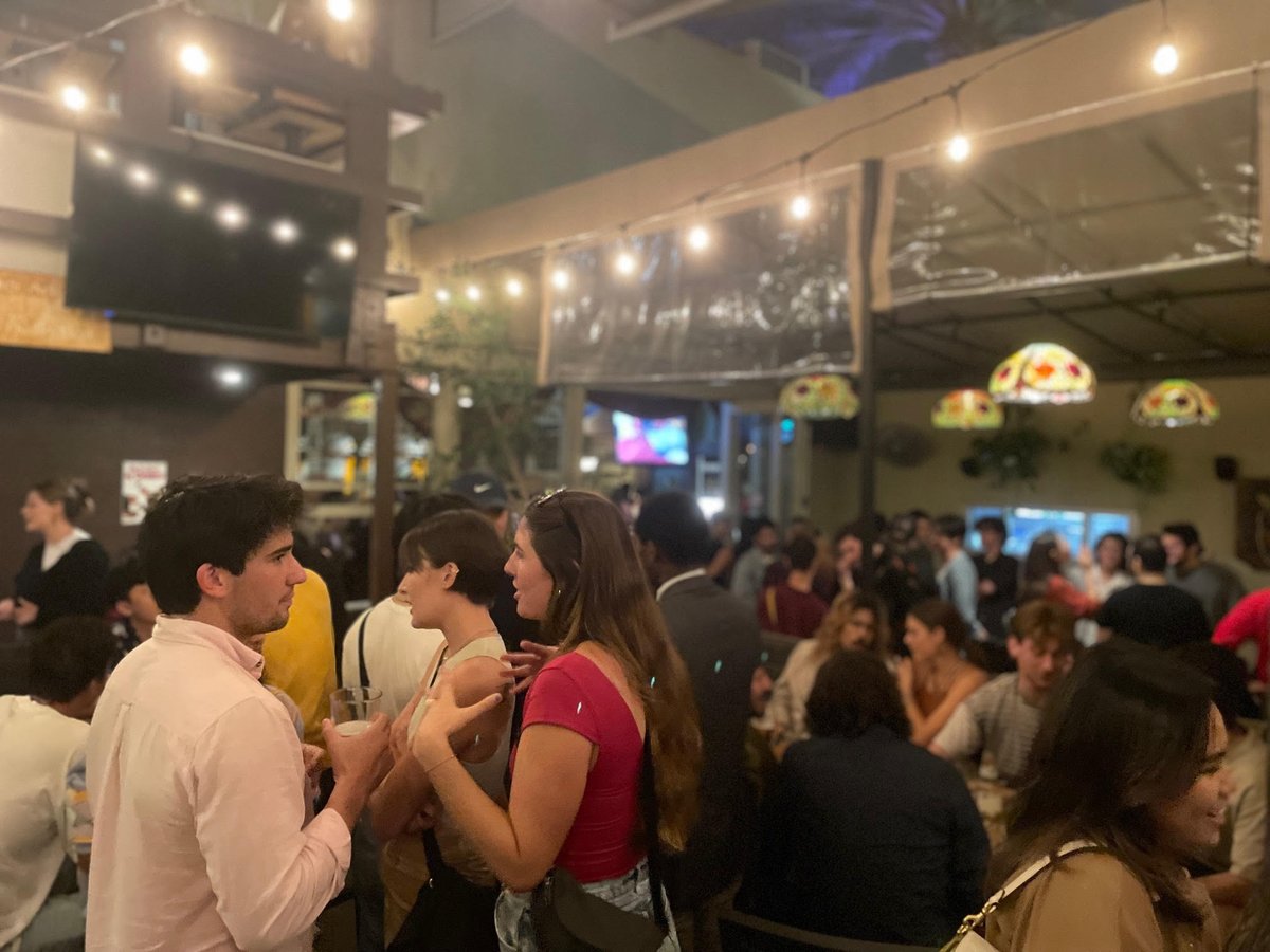 HMDBID's tweet image. 🎭 Done with your Fringe Festival show? The night’s not over!

🍽️ Join us at instagram.com/thecatandfiddle 10PM for Late Night Bites &amp;amp; Drinks
🎉 Get 15% OFF your bill w/ your Fringe ticket or pass!

📍 Patio seating
🌙 Late Night Menu
📅 June 12–29, nightly

#FringeFestival