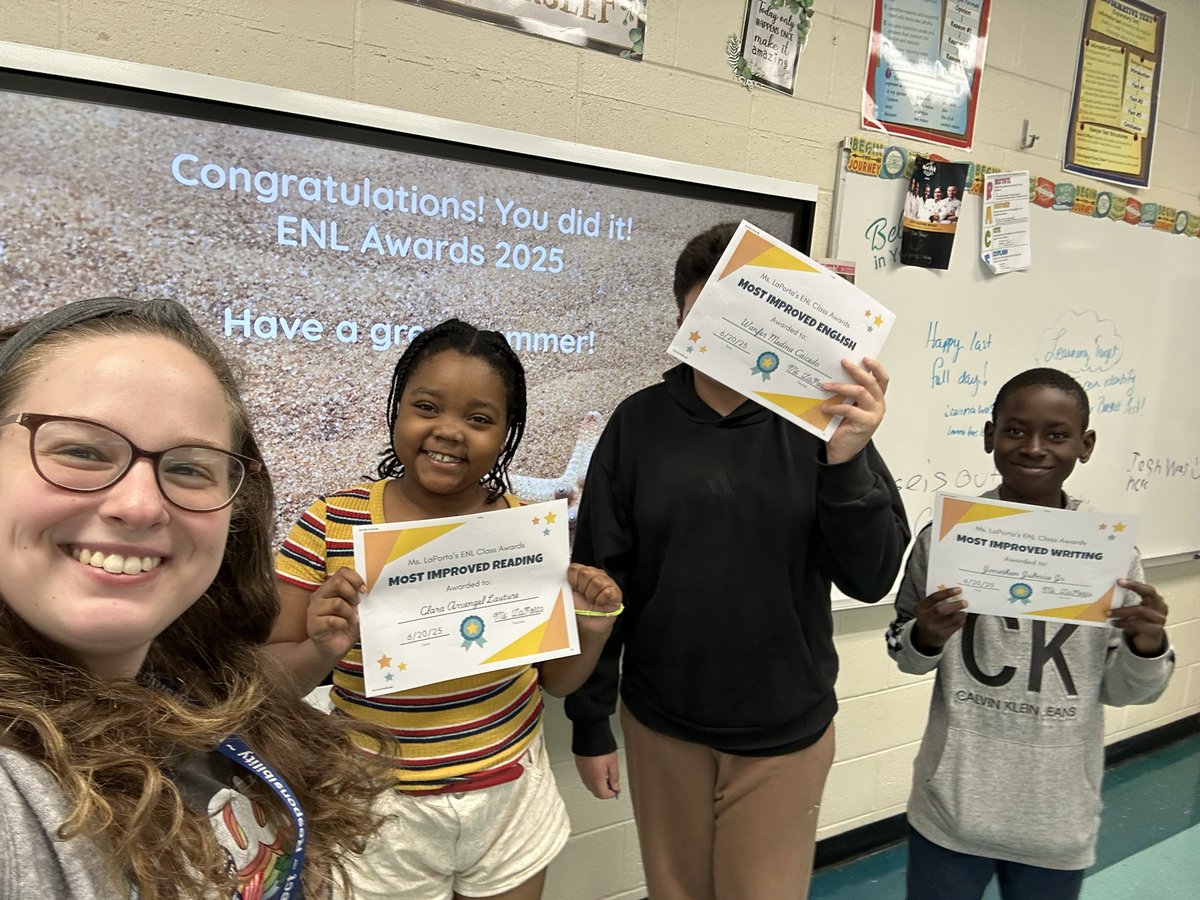 💙Ms. LaPorta’s ENL/ELA Class 🤍 tweet media