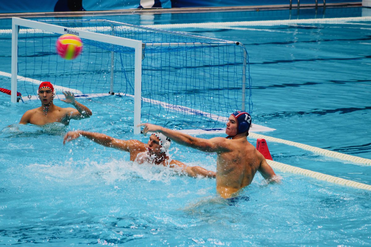 NavyWaterPolo's tweet image. USA vs Hungary 18-16!
Tomorrow USA takes on Spain for GOLD