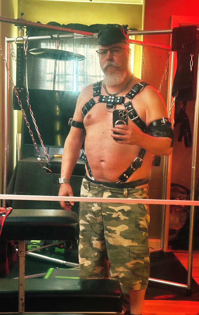 Happy Tank Night -  Minneapolis - The Saloon .